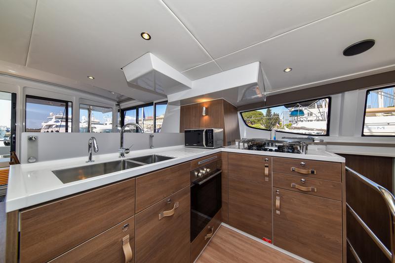 Book yachts online - catamaran - Bali 4.6 - JAKO 1 - rent
