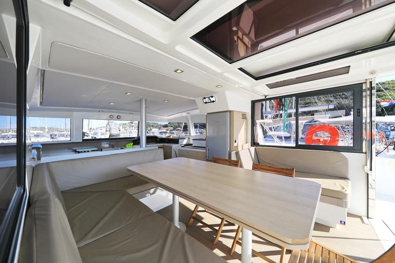 Book yachts online - catamaran - Bali 4.1 - Alinator III - rent