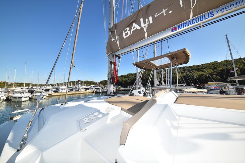Book yachts online - catamaran - Bali 4.1 - Alinator III - rent