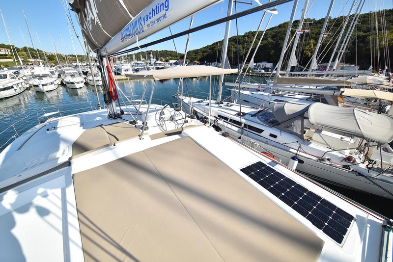 Book yachts online - catamaran - Bali 4.1 - Alinator III - rent