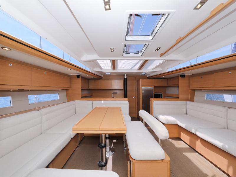 Book yachts online - sailboat - Dufour 560 - Anatoli - rent