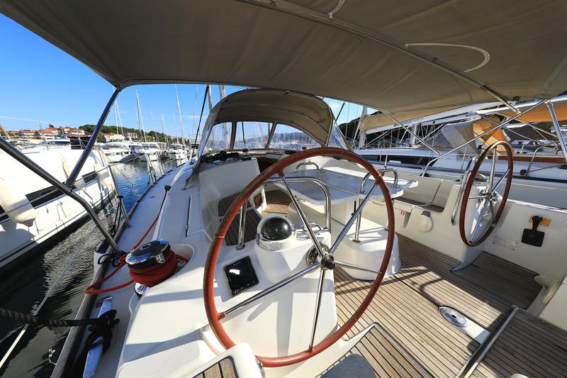 Book yachts online - sailboat - Sun Odyssey 44 i - Sveamare - rent
