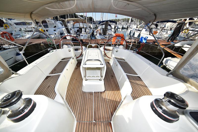 Book yachts online - sailboat - Sun Odyssey 44 i - Sveamare - rent