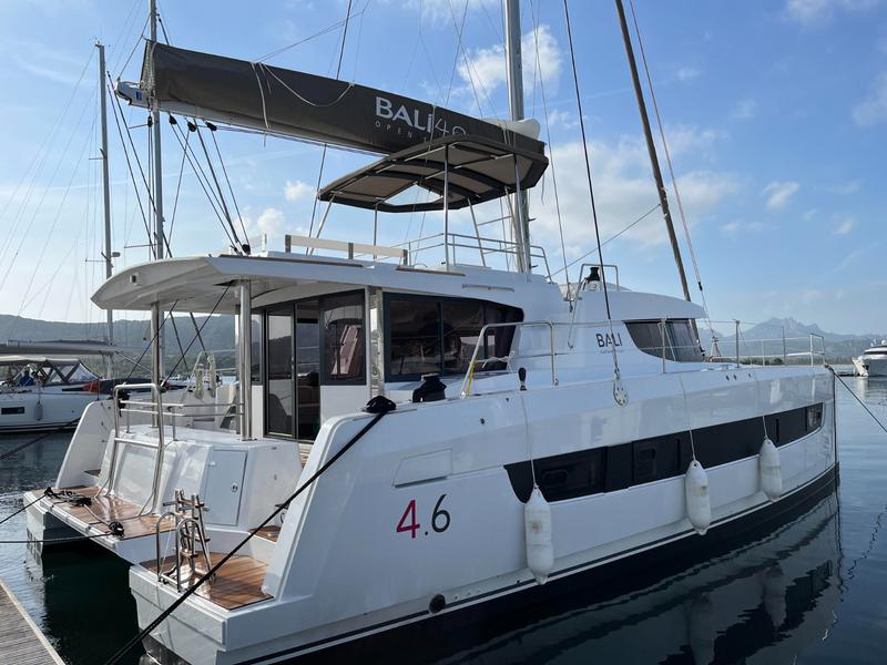 Book yachts online - catamaran - Bali 4.6 A/C - Gen - Watermaker - Dreamer - rent