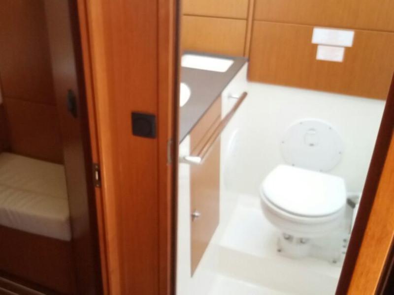 Book yachts online - sailboat - Bavaria Cruiser 46 (8+2 berths) - Francesca - rent