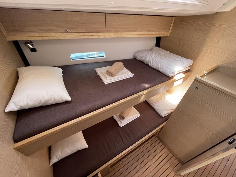 Book yachts online - sailboat - D&amp;D Kufner 54.2 - LUPELA - rent