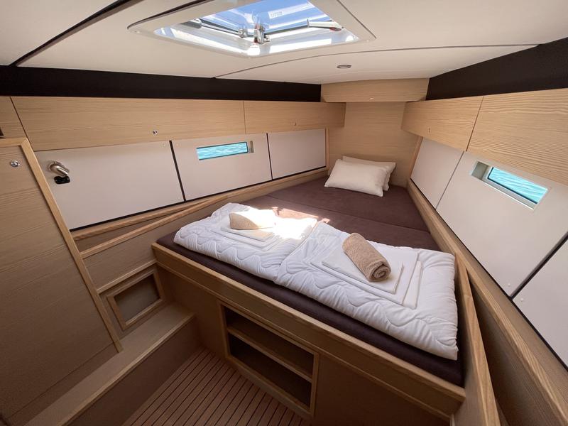 Book yachts online - sailboat - D&amp;D Kufner 54.2 - LUPELA - rent