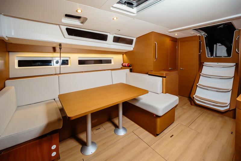 Book yachts online - sailboat - Sun Odyssey 490 - Chaos - Standard line - rent