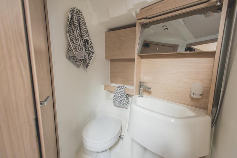 Book yachts online - sailboat - Oceanis 51.1 - Aphros - Comfort line - rent