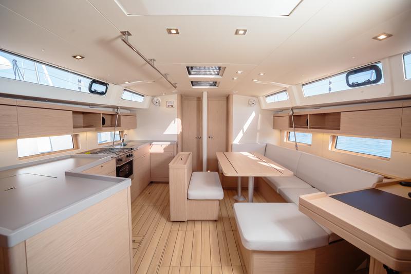 Book yachts online - sailboat - Oceanis 46.1 (5 cab) - Azalea - Comfort line - rent