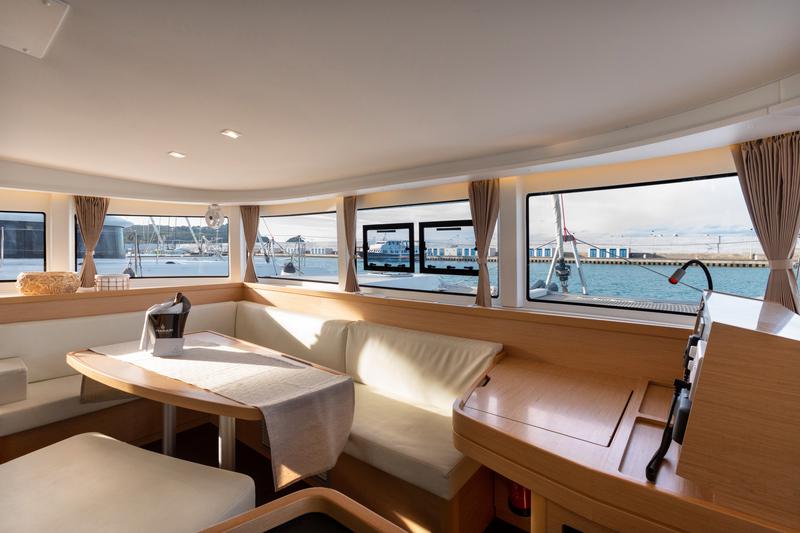 Book yachts online - catamaran - Lagoon 42 (3 cab) - SAILUXE - Zubibbu  - rent