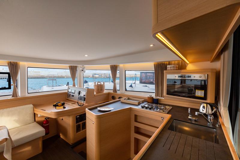 Book yachts online - catamaran - Lagoon 42 (3 cab) - SAILUXE - Zubibbu  - rent