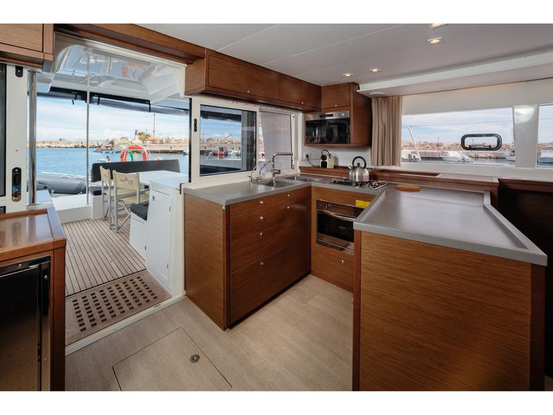 Book yachts online - catamaran - Lagoon 450 Fly - Didyme - Comfort line - rent