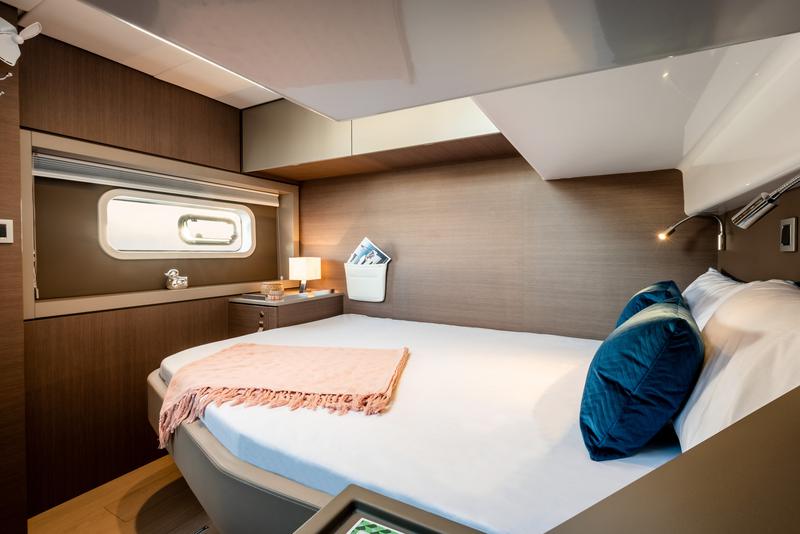 Book yachts online - catamaran - Bali 4.6* - Roma - Premium Crewed line - rent