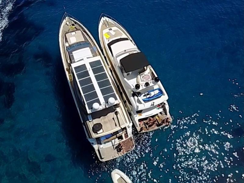 Book yachts online - motorboat - Rizzardi Posillipo Technema 80 - Prime - rent