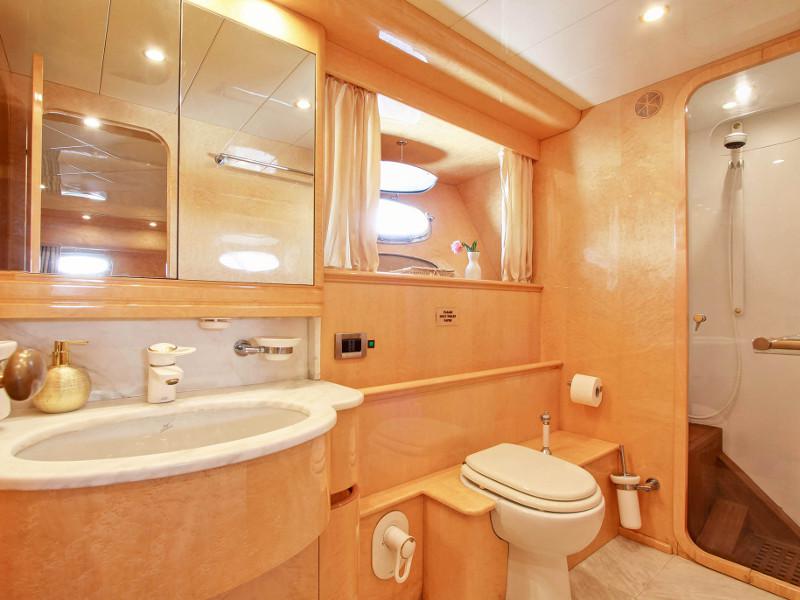 Book yachts online - motorboat - Rizzardi Posillipo Technema 80 - Prime - rent