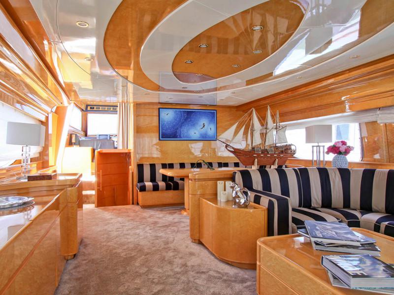 Book yachts online - motorboat - Rizzardi Posillipo Technema 80 - Prime - rent