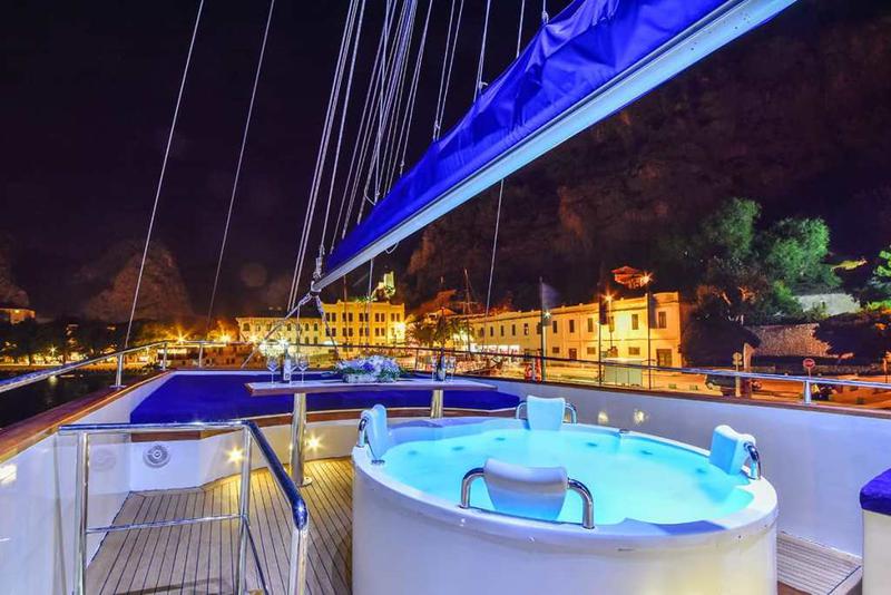 Book yachts online - other - Gulet - Saint Luca - rent