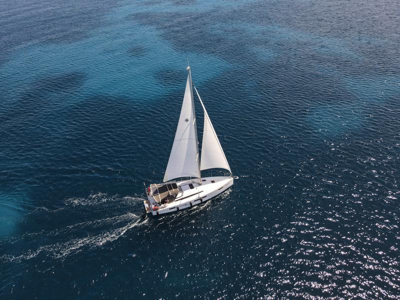Book yachts online - sailboat - Sun Odyssey 410 - Marianna - rent
