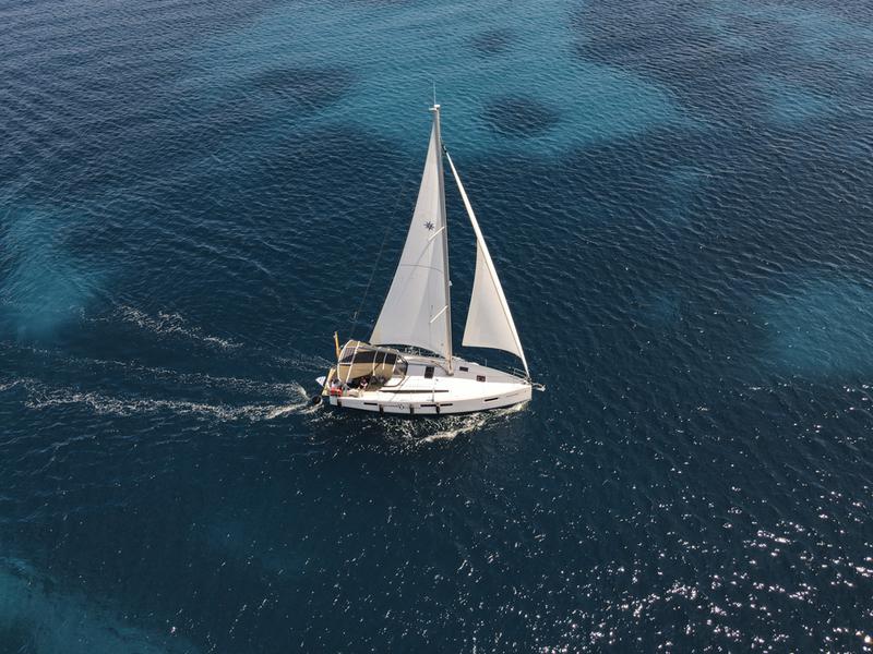 Book yachts online - sailboat - Sun Odyssey 410 - Marianna - rent