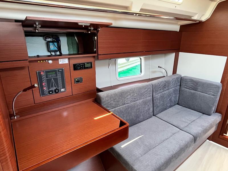 Book yachts online - sailboat - Hanse 418 - Mersina - rent