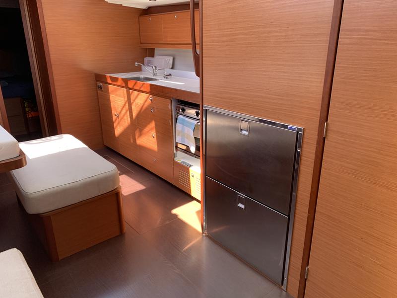 Book yachts online - sailboat - Dufour 460 Grand Large (5 cab) - Salted Caramel - rent