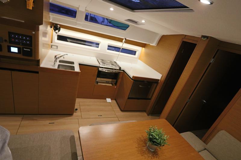 Book yachts online - sailboat - Sun Odyssey 490 - Aqua Fun - rent