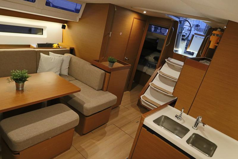 Book yachts online - sailboat - Sun Odyssey 490 - Aqua Fun - rent