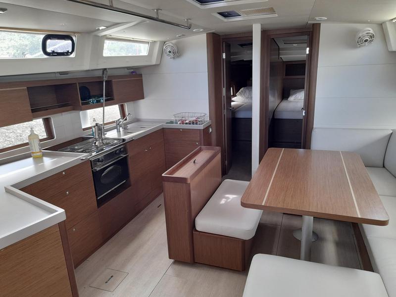 Book yachts online - sailboat - Oceanis 46.1 Performance - Okiroi - rent
