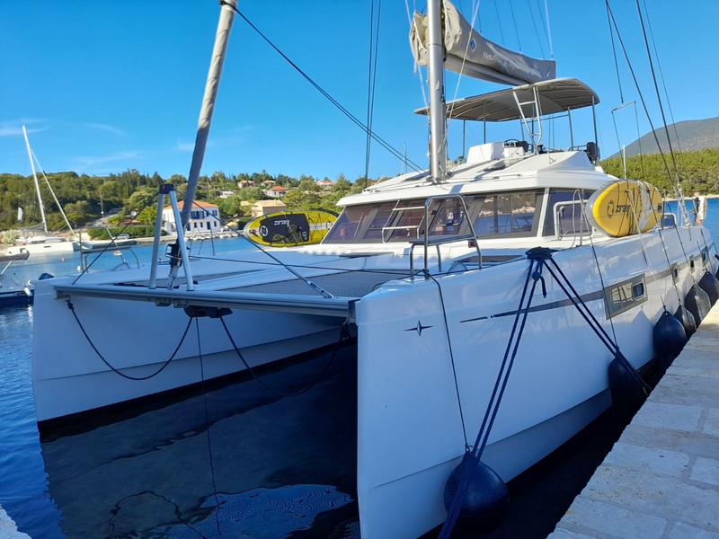 Book yachts online - catamaran - Nautitech 46 - Aquaholic - rent