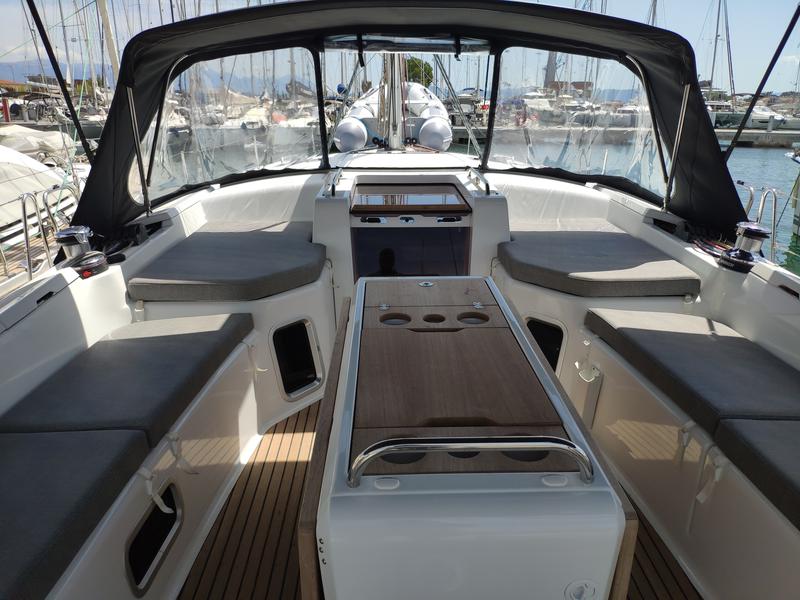 Book yachts online - sailboat - Jeanneau 51 - Sogno di Mare - rent