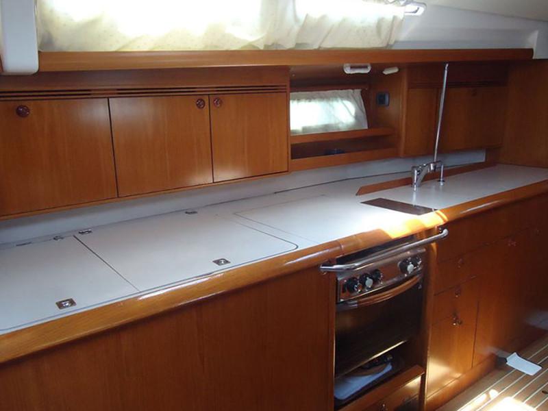 Book yachts online - sailboat - Sun Odyssey 45 - MondoX (refit 2019) - rent
