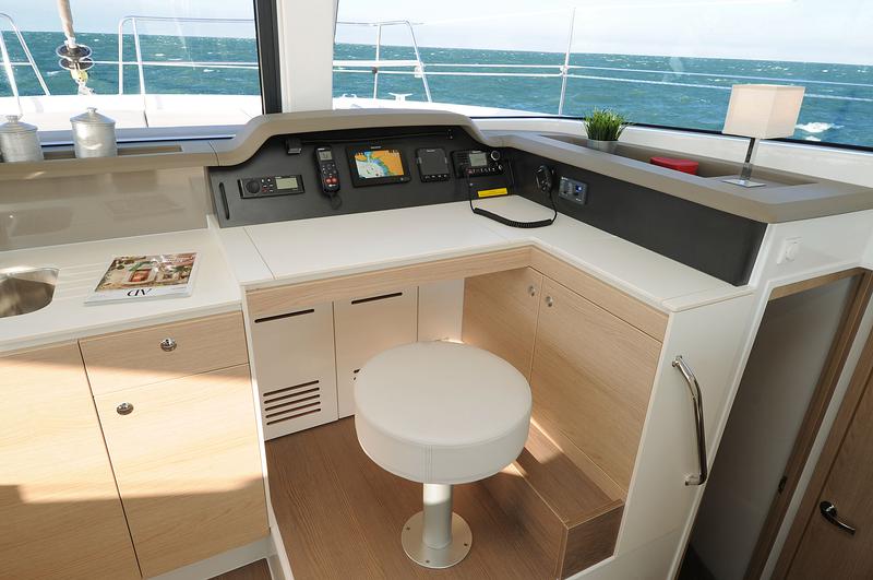 Book yachts online - catamaran - Bali 4.1 (watermaker) - Summertime (WM, Inverter) - rent