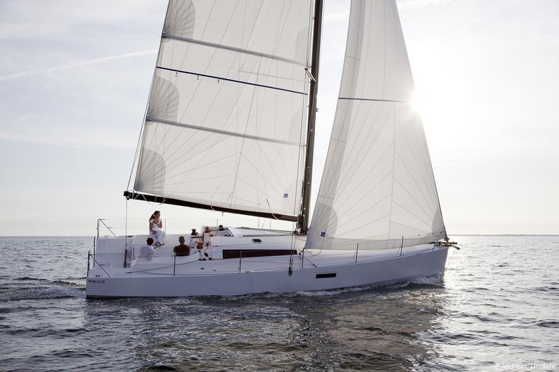 Book yachts online - sailboat - Pogo 12.5 - The one - rent