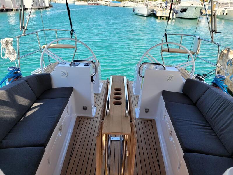 Book yachts online - sailboat - Elan Impression 40.1 - Eliana - rent