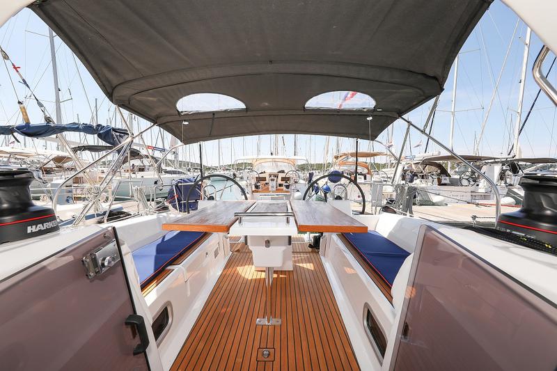 Book yachts online - sailboat - Oceanis 35.1 - Aris - rent