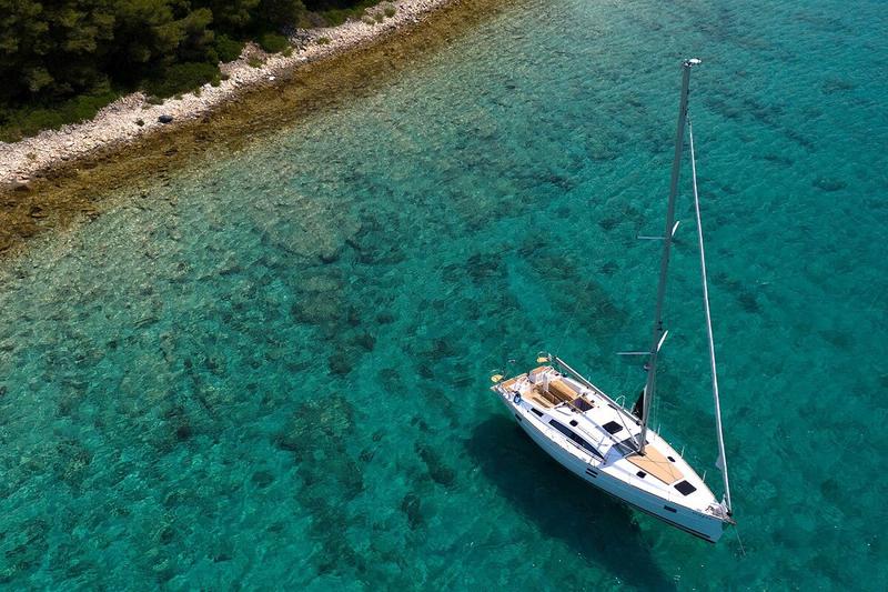 Book yachts online - sailboat - Elan 45.1 Impression - Moon Pearl - rent
