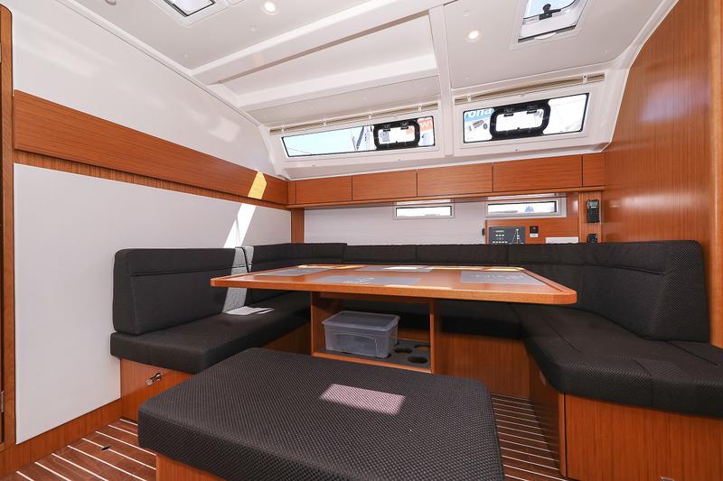 Book yachts online - sailboat - Bavaria Cruiser 46 Style - Hana - rent