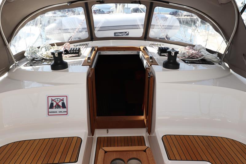 Book yachts online - sailboat - Bavaria Cruiser 46 - Avelina - rent