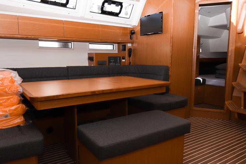 Book yachts online - sailboat - Bavaria Cruiser 46 - Avelina - rent