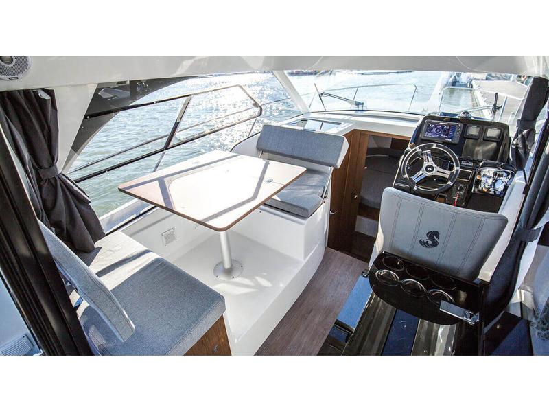 Book yachts online - motorboat - Antares 9 OB - Lolo - rent
