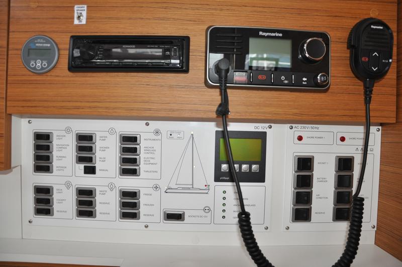 Book yachts online - sailboat - Elan 40 Impression - Evita - rent