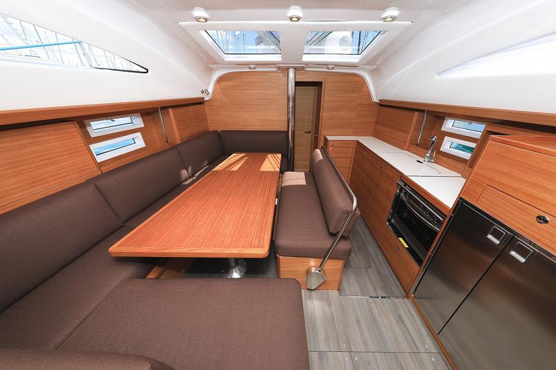 Book yachts online - sailboat - Elan 45.1 Impression - Anaya - rent