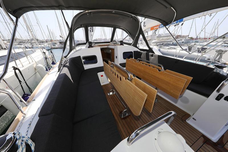 Book yachts online - sailboat - Elan 45.1 Impression - Jackpot - rent