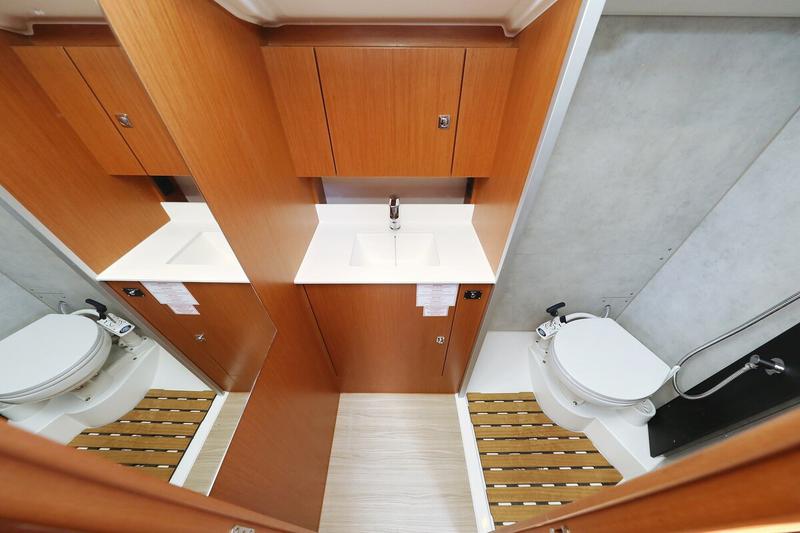 Book yachts online - sailboat - Bavaria C38 - WioSam - rent