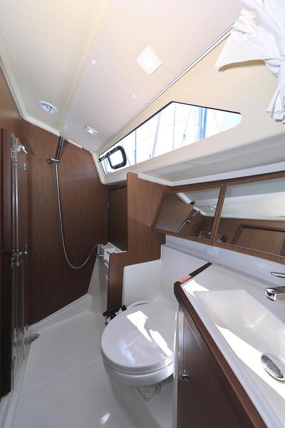 Book yachts online - sailboat - Oceanis 41.1 - Dalmatinka - rent
