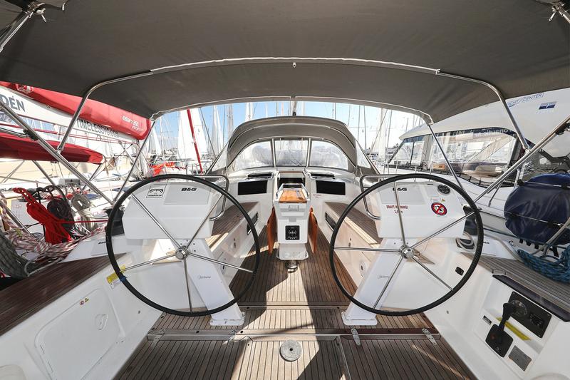 Book yachts online - sailboat - Hanse 505 - Nala - rent