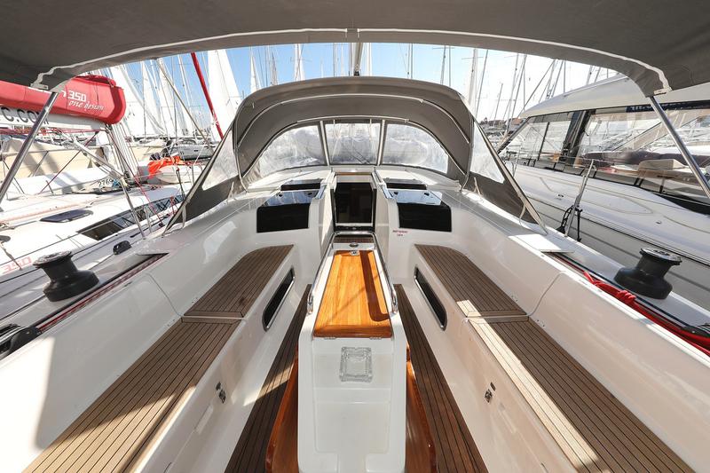 Book yachts online - sailboat - Hanse 505 - Nala - rent