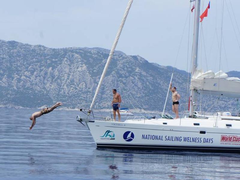 Book yachts online - sailboat - Beneteau 50 - Viktoria II - rent