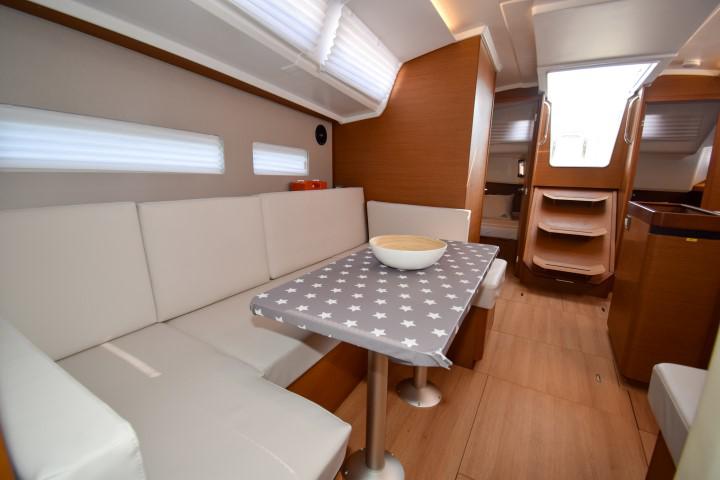 Book yachts online - sailboat - Sun Odyssey 410 - Sky Asya - rent